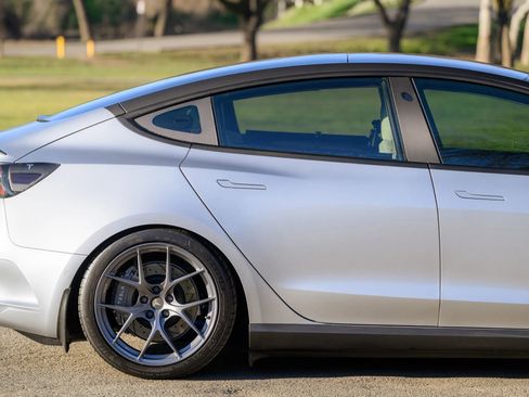 Used 2018 Tesla Model 3 Long Range image 46