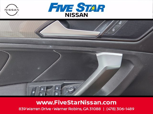 Used 2024 Volkswagen Tiguan SE R-Line FWD image 31