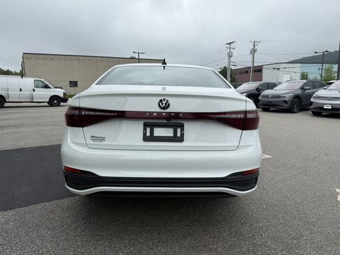 New 2025 Volkswagen Jetta S image 4