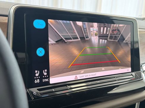 New 2026 Volkswagen Atlas SE FWD image 24