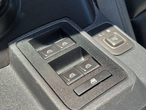 Certified 2023 Ford Bronco Black Diamond AWD/4WD image 32