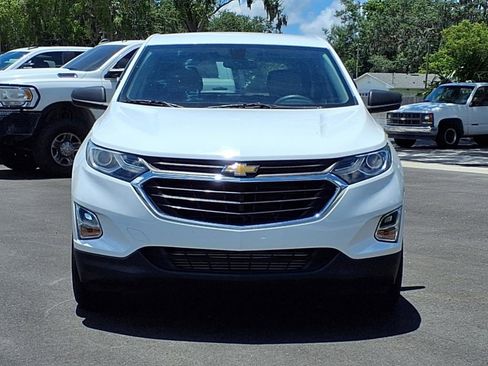 Used 2018 Chevrolet Equinox LS image 2