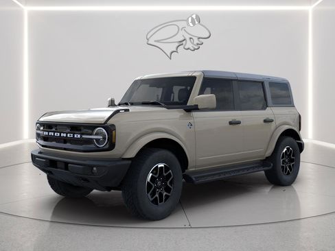New 2026 Ford Bronco Outer Banks AWD/4WD image 2