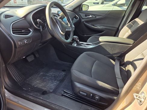 Used 2023 Chevrolet Malibu LT FWD image 5