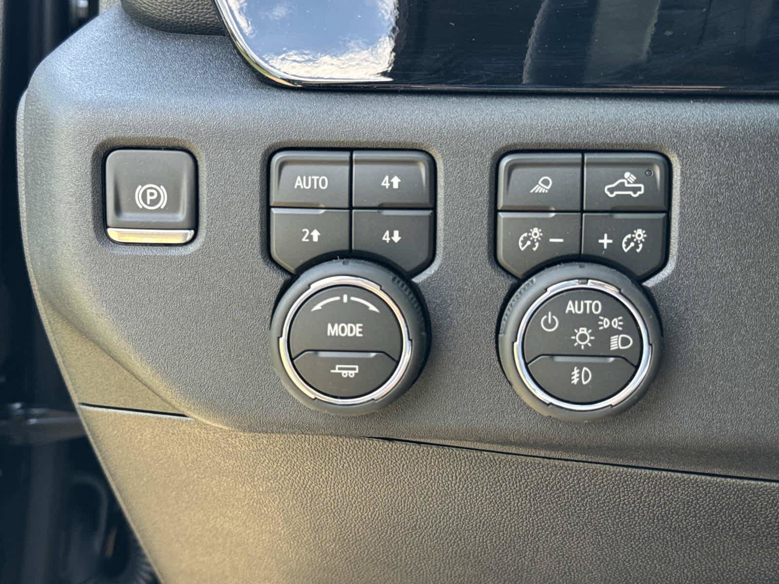 New 2026 Chevrolet Silverado 1500 RST w/ RST All Star Premium Package AWD/4WD image 14