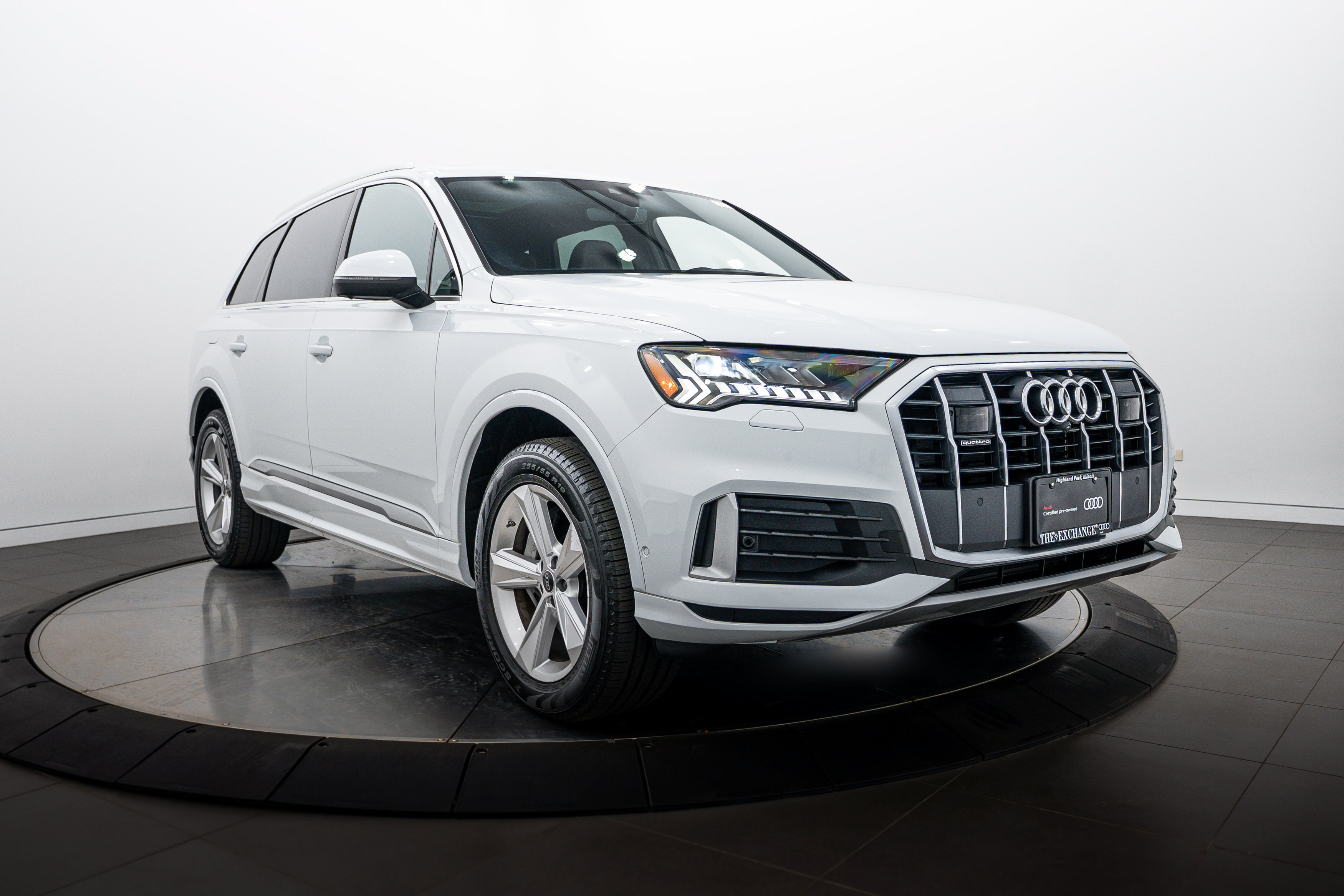 Certified 2023 Audi Q7 2.0T Premium Plus w/ Premium Plus Package AWD/4WD image 2