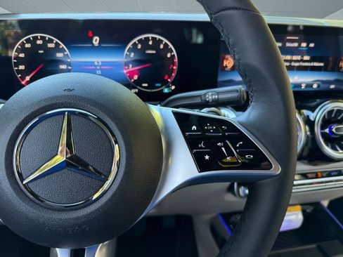 New 2026 Mercedes-Benz GLB 250 image 25