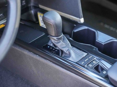 Used 2025 Toyota Camry LE image 18