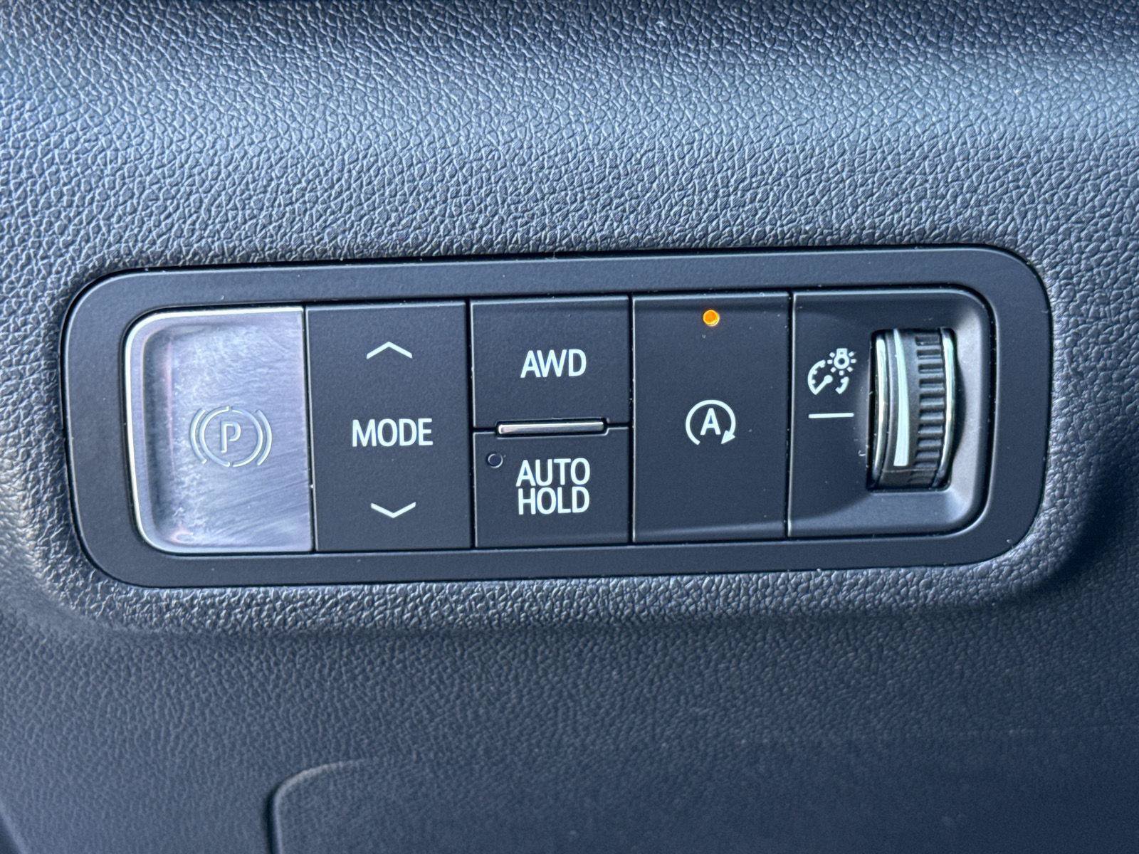 Used 2026 GMC Terrain Elevation AWD/4WD image 16