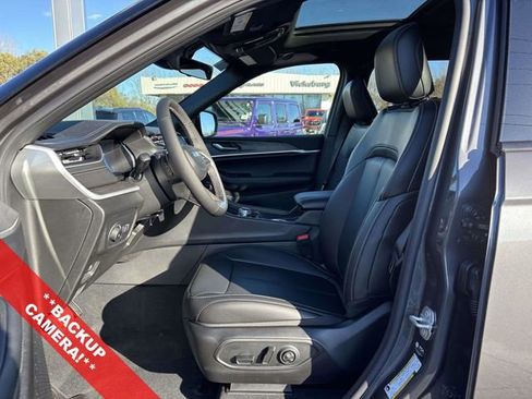 New 2025 Jeep Grand Cherokee L Limited image 3