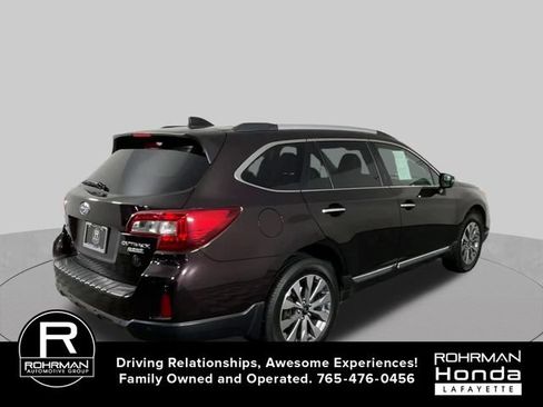 Used 2017 Subaru Outback 2.5i Touring w/ Popular Package #5A AWD/4WD image 8
