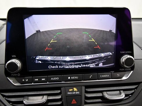 Used 2021 Nissan Altima 2.5 SV w/ SV Premium Package image 24