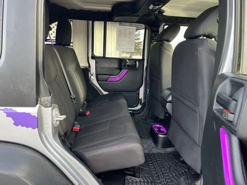 Used 2018 Jeep Wrangler Unlimited Sport S AWD/4WD image 29