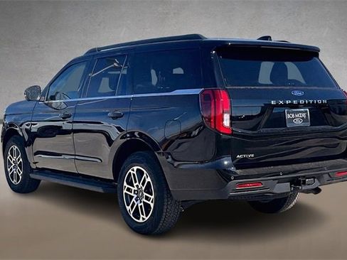 New 2026 Ford Expedition Active image 3
