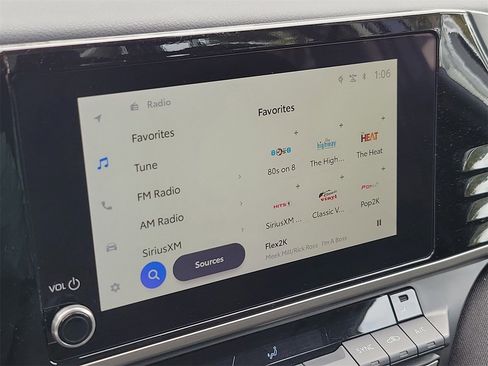 Used 2025 Toyota Camry LE image 25