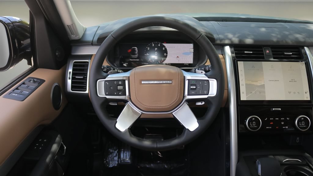 New 2026 Land Rover Discovery Limited Edition AWD/4WD image 14