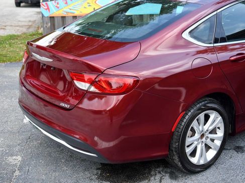 Used 2015 Chrysler 200 Limited FWD image 29