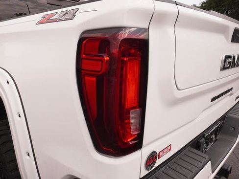 Used 2023 GMC Sierra 1500 AT4 w/ AT4 Premium Package AWD/4WD image 37