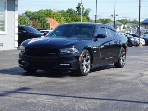 Used 2016 Dodge Charger R/T w/ Plus Group RWD image 1
