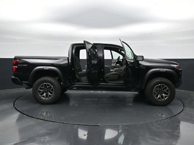 New 2026 Chevrolet Colorado ZR2 w/ Technology Package AWD/4WD image 64