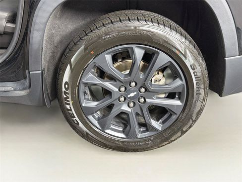 Used 2020 Chevrolet Traverse RS w/ LPO, Floor Liner Package AWD/4WD image 36