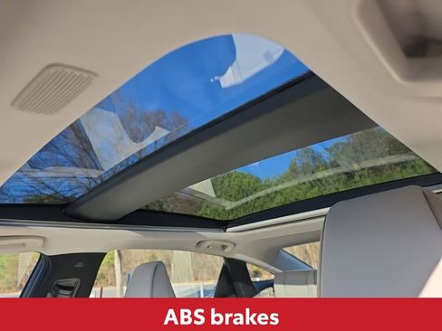 Used 2024 Toyota Crown Limited image 23