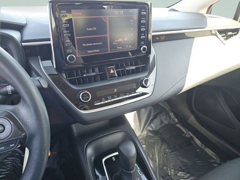 Used 2020 Toyota Corolla LE FWD image 32