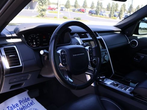 Used 2018 Land Rover Discovery HSE Luxury AWD/4WD image 18