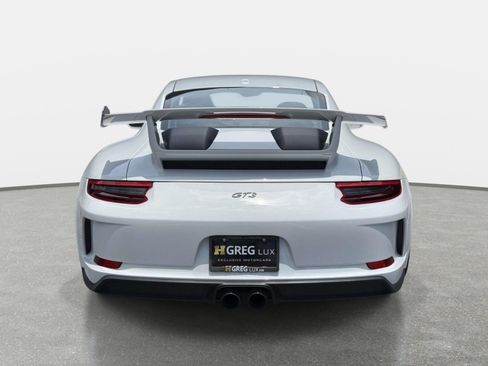 Used 2018 Porsche 911 GT3 RWD image 4