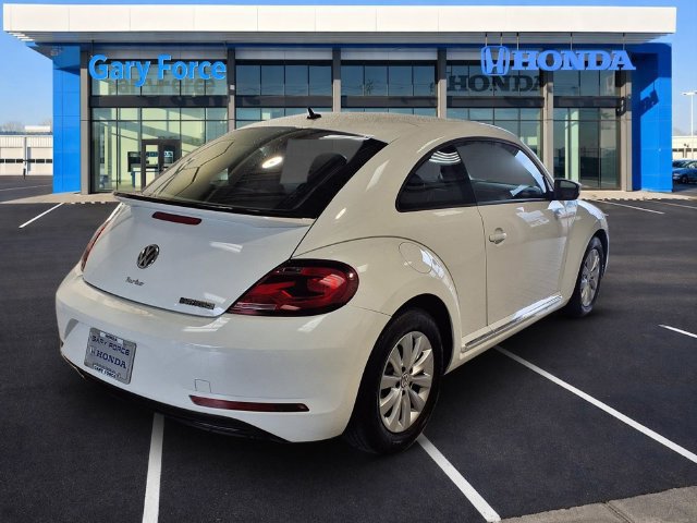 Used 2019 Volkswagen Beetle 2.0T S FWD image 2