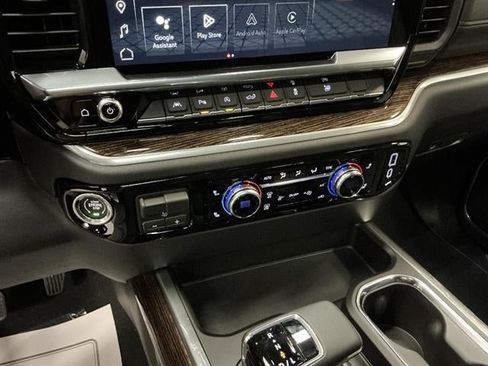 New 2026 GMC Sierra 1500 Elevation w/ Elevation Premium Package AWD/4WD image 17