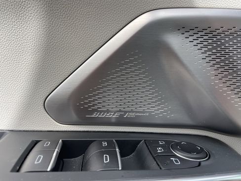 Certified 2025 GMC Acadia Denali w/ Super Cruise Package image 20