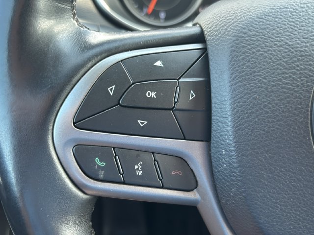 Used 2019 Jeep Cherokee Limited FWD image 18