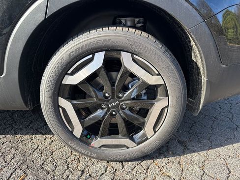 Certified 2025 Kia Telluride S FWD image 20