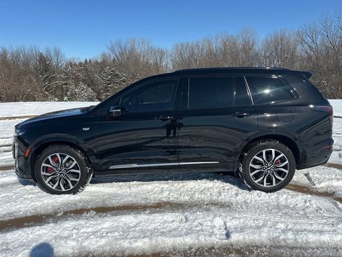 Certified 2024 Cadillac XT6 Sport image 2