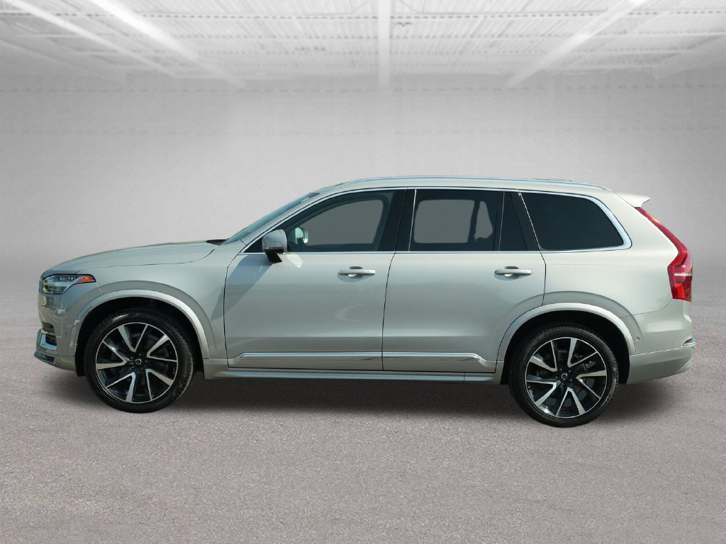 Used 2023 Volvo XC90 B5 Plus w/ Protection Package AWD/4WD image 4