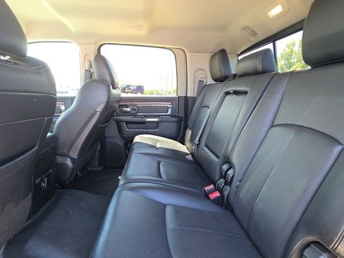 Used 2018 RAM 2500 Laramie AWD/4WD image 13