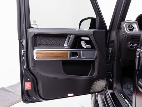 Certified 2025 Mercedes-Benz G 63 AMG 4MATIC image 5