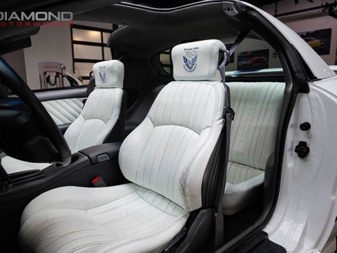 Used 1999 Pontiac Firebird Formula RWD image 21