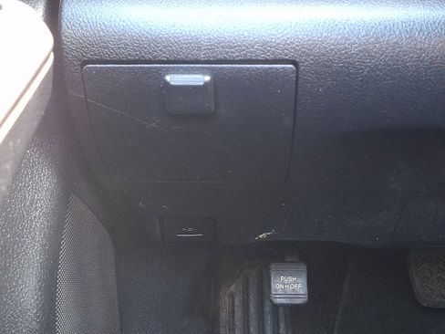 Used 2012 Toyota Camry SE image 22