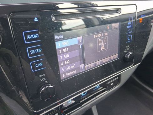 Used 2019 Toyota Corolla LE image 23