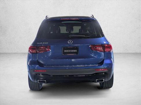 New 2026 Mercedes-Benz GLB 250 image 8