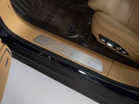 Certified 2021 Porsche Panamera 4S AWD/4WD image 21
