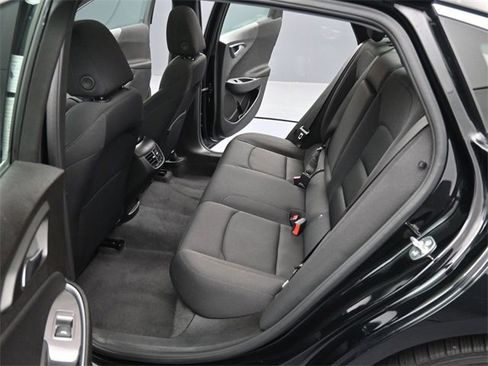 Used 2024 Chevrolet Malibu LT image 9