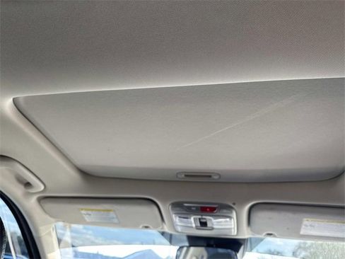 Used 2024 Kia Telluride S w/ S Sunroof Package image 13