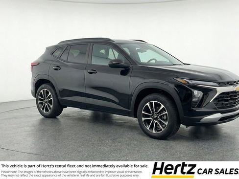 Used 2025 Chevrolet TrailBlazer LT image 1