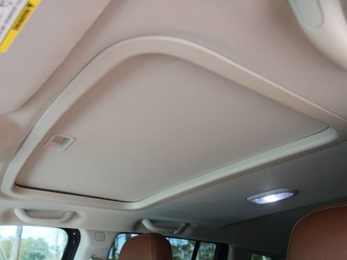 Used 2015 Jeep Compass Limited w/ Sun/Sound Group image 48