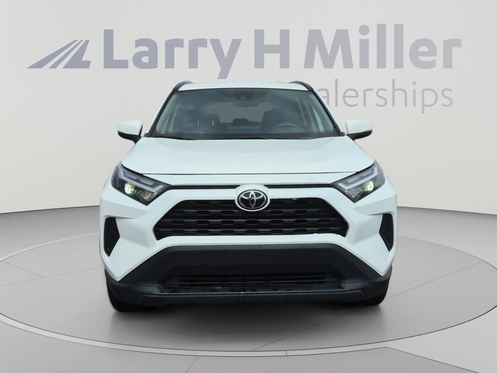 Certified 2025 Toyota RAV4 XLE AWD/4WD image 8
