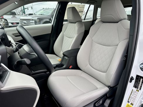 New 2026 Toyota Corolla Cross L image 15