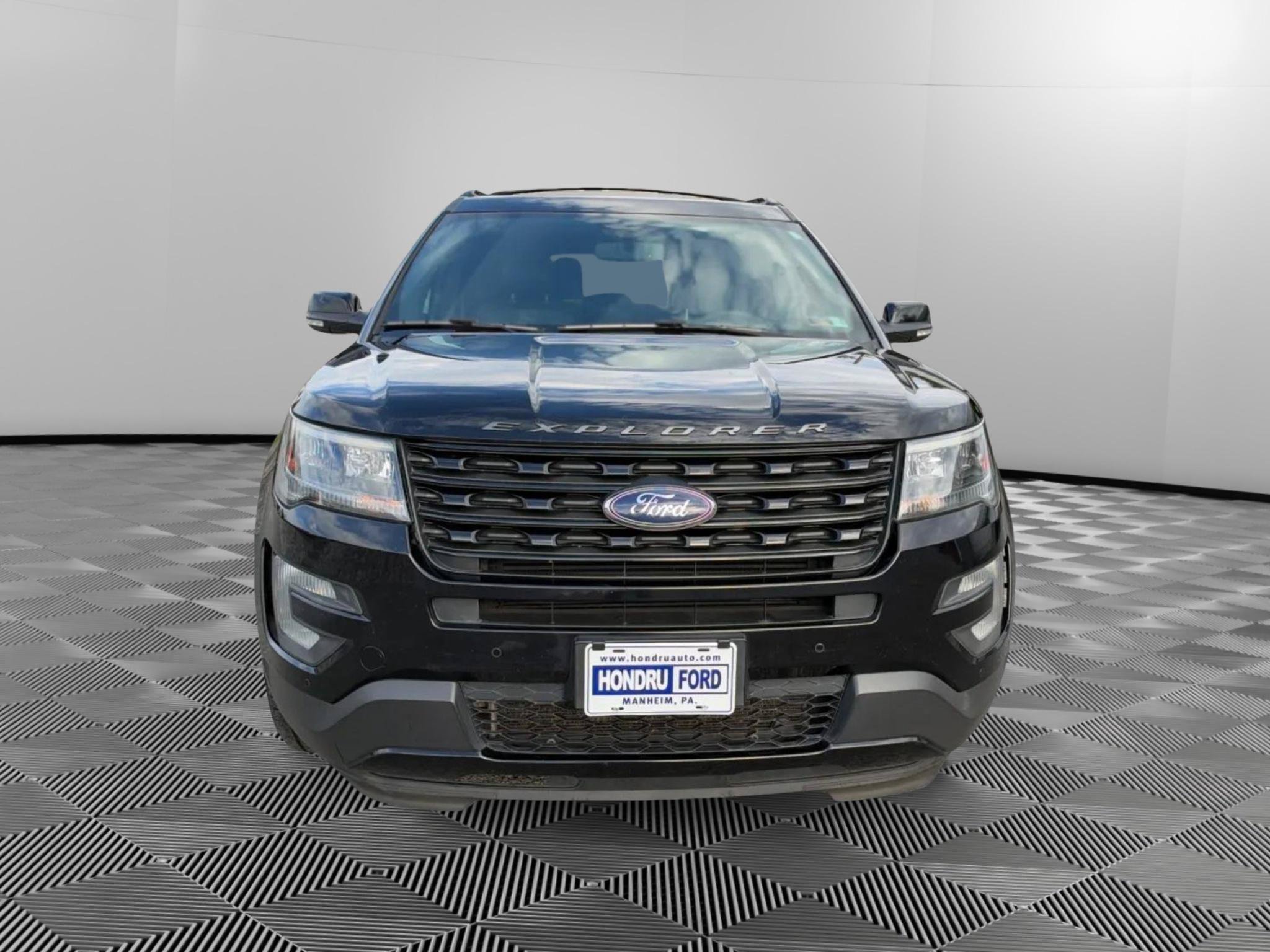 Used 2017 Ford Explorer Sport AWD/4WD image 7